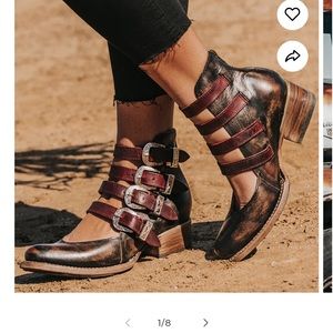 Freebird Scarlett Pumps Size 8. Never Worn. With OG Box and Freebird Shoe Bags.